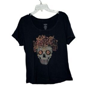 Torrid Black Floral Skull Graphic Tee. Size 1X.